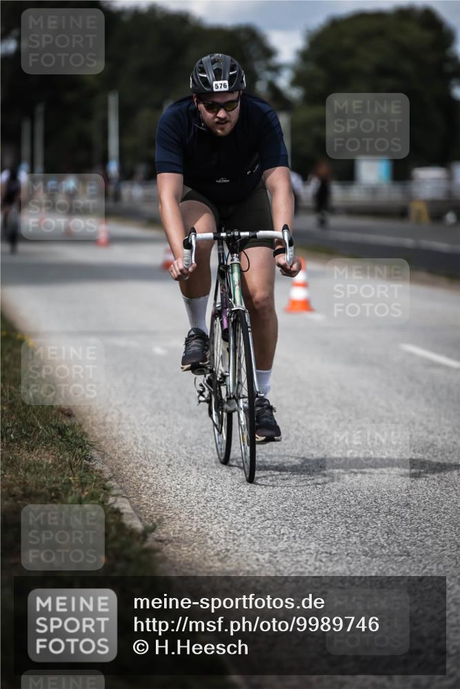 16.08.2026 - KN Förde Triathlon 2026 H.Heesch http://msf.ph/oto/9989746 16.08.2026 13:22:32 Radfahren 576, 601, 721 meine-sportfotos.de