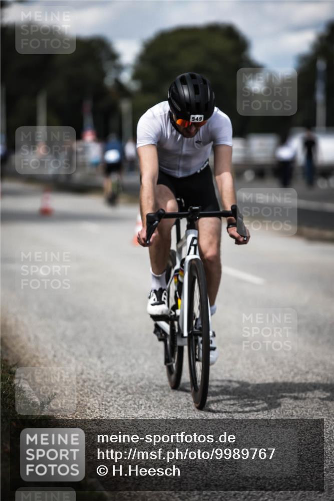 16.08.2026 - KN Förde Triathlon 2026 H.Heesch http://msf.ph/oto/9989767 16.08.2026 13:22:37 Radfahren 601, 721, 737 meine-sportfotos.de