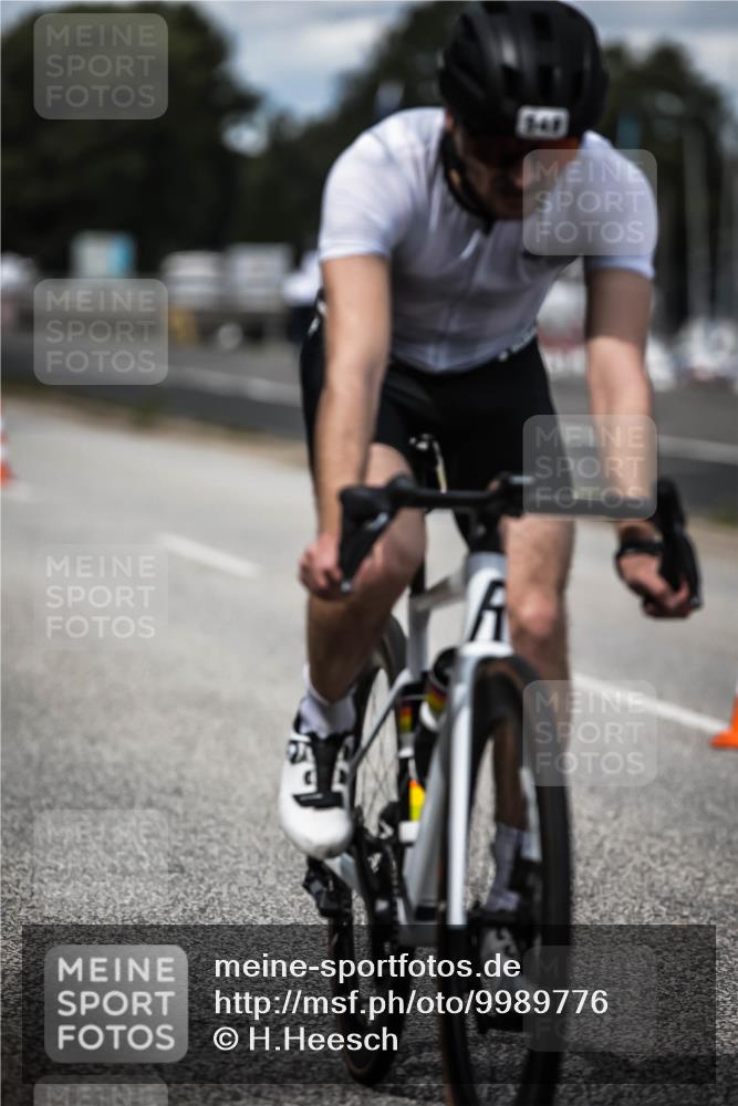 16.08.2026 - KN Förde Triathlon 2026 H.Heesch http://msf.ph/oto/9989776 16.08.2026 13:22:38 Radfahren 601, 721, 737 meine-sportfotos.de