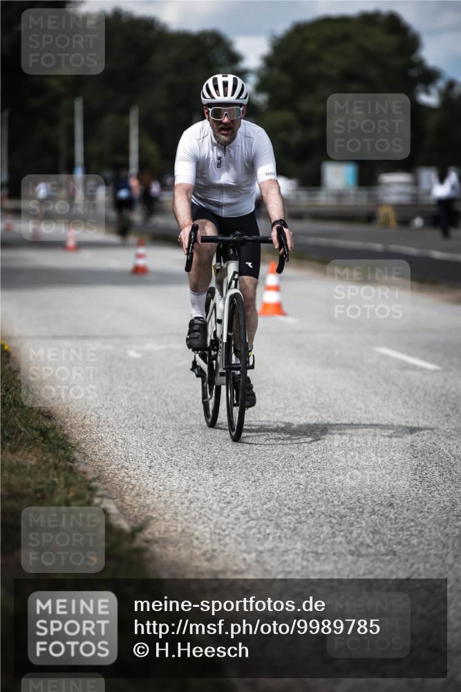 16.08.2026 - KN Förde Triathlon 2026 H.Heesch http://msf.ph/oto/9989785 16.08.2026 13:22:41 Radfahren 737 meine-sportfotos.de
