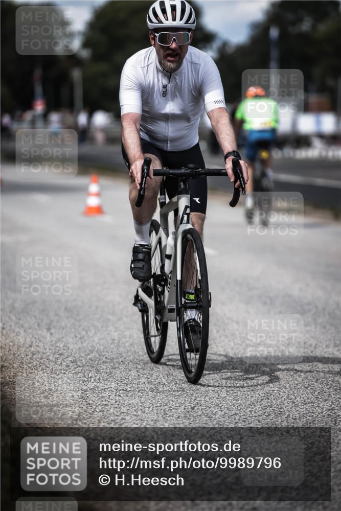 16.08.2026 - KN Förde Triathlon 2026 H.Heesch http://msf.ph/oto/9989796 16.08.2026 13:22:42 Radfahren 737 meine-sportfotos.de