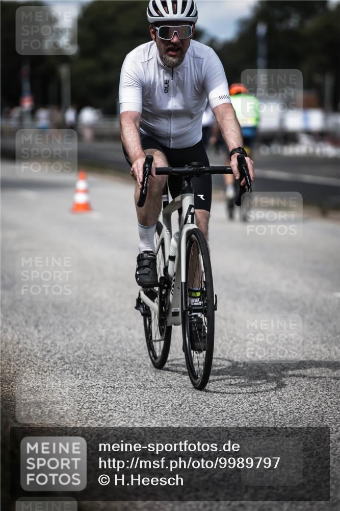 16.08.2026 - KN Förde Triathlon 2026 H.Heesch http://msf.ph/oto/9989797 16.08.2026 13:22:42 Radfahren 737 meine-sportfotos.de
