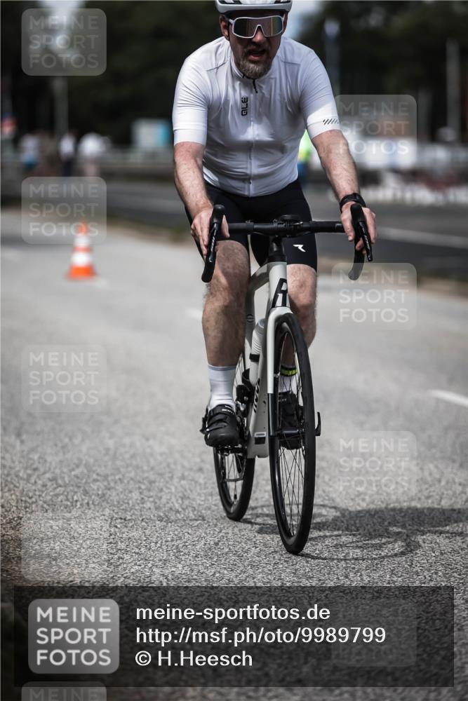 16.08.2026 - KN Förde Triathlon 2026 H.Heesch http://msf.ph/oto/9989799 16.08.2026 13:22:42 Radfahren 737 meine-sportfotos.de