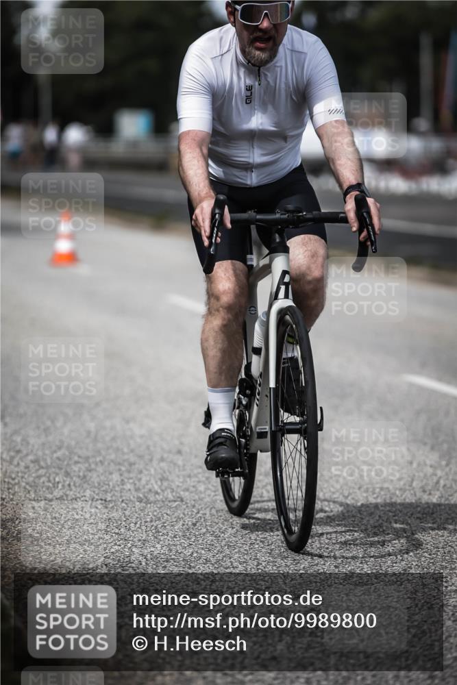 16.08.2026 - KN Förde Triathlon 2026 H.Heesch http://msf.ph/oto/9989800 16.08.2026 13:22:42 Radfahren 737 meine-sportfotos.de