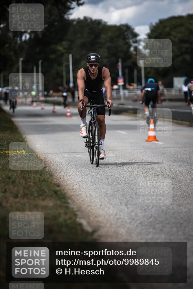 16.08.2026 - KN Förde Triathlon 2026 H.Heesch http://msf.ph/oto/9989845 16.08.2026 13:22:58 Radfahren 550, 612, 739 meine-sportfotos.de