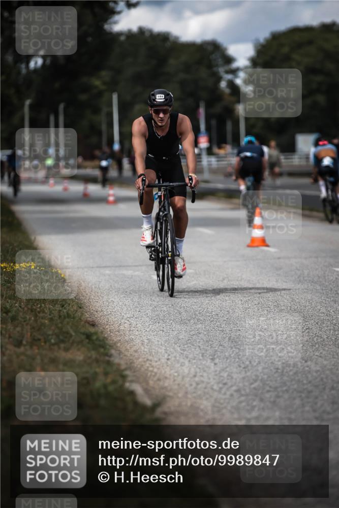 16.08.2026 - KN Förde Triathlon 2026 H.Heesch http://msf.ph/oto/9989847 16.08.2026 13:22:58 Radfahren 550, 612, 739 meine-sportfotos.de