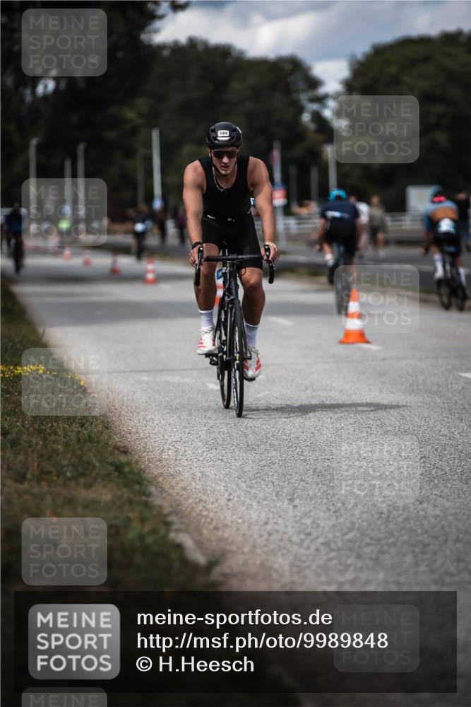 16.08.2026 - KN Förde Triathlon 2026 H.Heesch http://msf.ph/oto/9989848 16.08.2026 13:22:58 Radfahren 550, 612, 739 meine-sportfotos.de