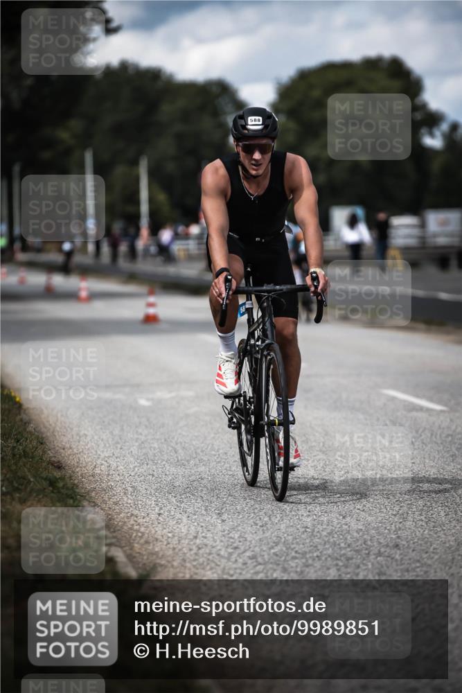 16.08.2026 - KN Förde Triathlon 2026 H.Heesch http://msf.ph/oto/9989851 16.08.2026 13:22:58 Radfahren 550, 612, 739 meine-sportfotos.de