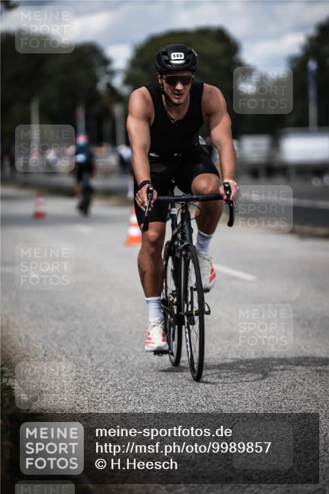 16.08.2026 - KN Förde Triathlon 2026 H.Heesch http://msf.ph/oto/9989857 16.08.2026 13:22:59 Radfahren 550, 739 meine-sportfotos.de