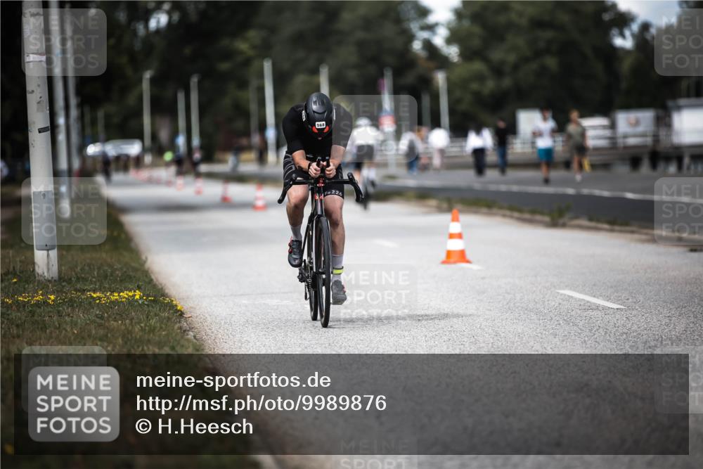 16.08.2026 - KN Förde Triathlon 2026 H.Heesch http://msf.ph/oto/9989876 16.08.2026 13:23:12 Radfahren 573, 708, 726, 727, 731 meine-sportfotos.de