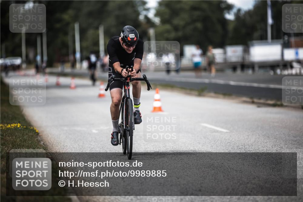 16.08.2026 - KN Förde Triathlon 2026 H.Heesch http://msf.ph/oto/9989885 16.08.2026 13:23:12 Radfahren 573, 708, 726, 727, 731 meine-sportfotos.de