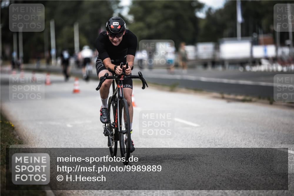 16.08.2026 - KN Förde Triathlon 2026 H.Heesch http://msf.ph/oto/9989889 16.08.2026 13:23:12 Radfahren 573, 708, 726, 727, 731 meine-sportfotos.de