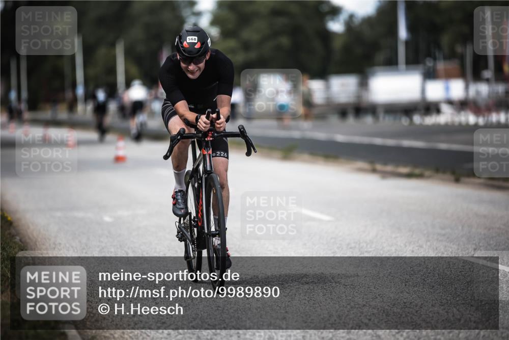16.08.2026 - KN Förde Triathlon 2026 H.Heesch http://msf.ph/oto/9989890 16.08.2026 13:23:13 Radfahren 533, 573, 708, 726, 727, 731 meine-sportfotos.de