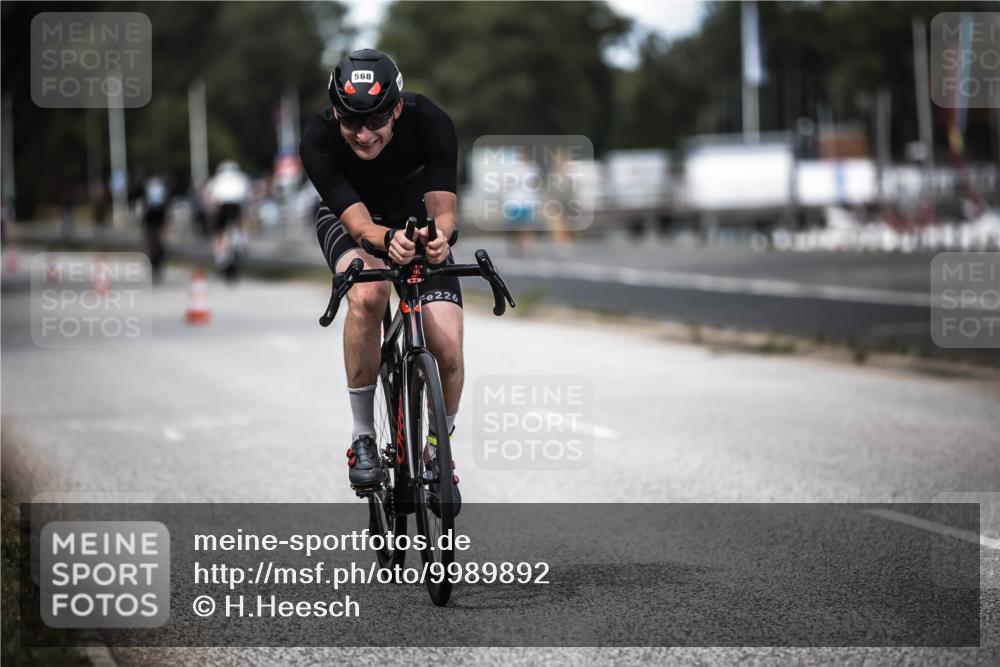 16.08.2026 - KN Förde Triathlon 2026 H.Heesch http://msf.ph/oto/9989892 16.08.2026 13:23:13 Radfahren 533, 573, 708, 726, 727, 731 meine-sportfotos.de