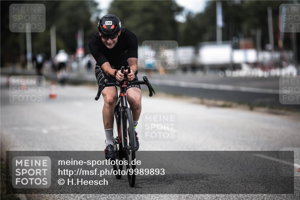 16.08.2026 - KN Förde Triathlon 2026 H.Heesch http://msf.ph/oto/9989893 16.08.2026 13:23:13 Radfahren 533, 573, 708, 726, 727, 731 meine-sportfotos.de
