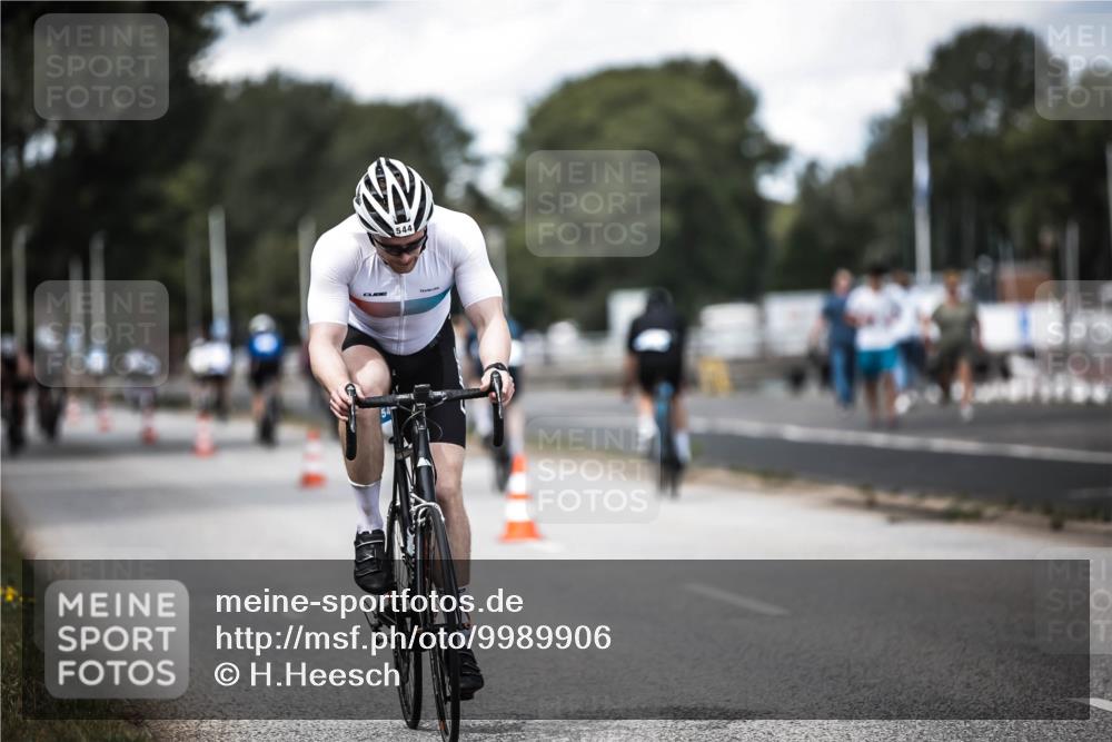 16.08.2026 - KN Förde Triathlon 2026 H.Heesch http://msf.ph/oto/9989906 16.08.2026 13:23:31 Radfahren  meine-sportfotos.de
