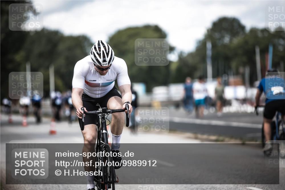 16.08.2026 - KN Förde Triathlon 2026 H.Heesch http://msf.ph/oto/9989912 16.08.2026 13:23:31 Radfahren  meine-sportfotos.de