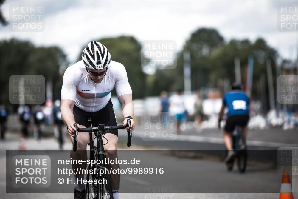 16.08.2026 - KN Förde Triathlon 2026 H.Heesch http://msf.ph/oto/9989916 16.08.2026 13:23:31 Radfahren  meine-sportfotos.de