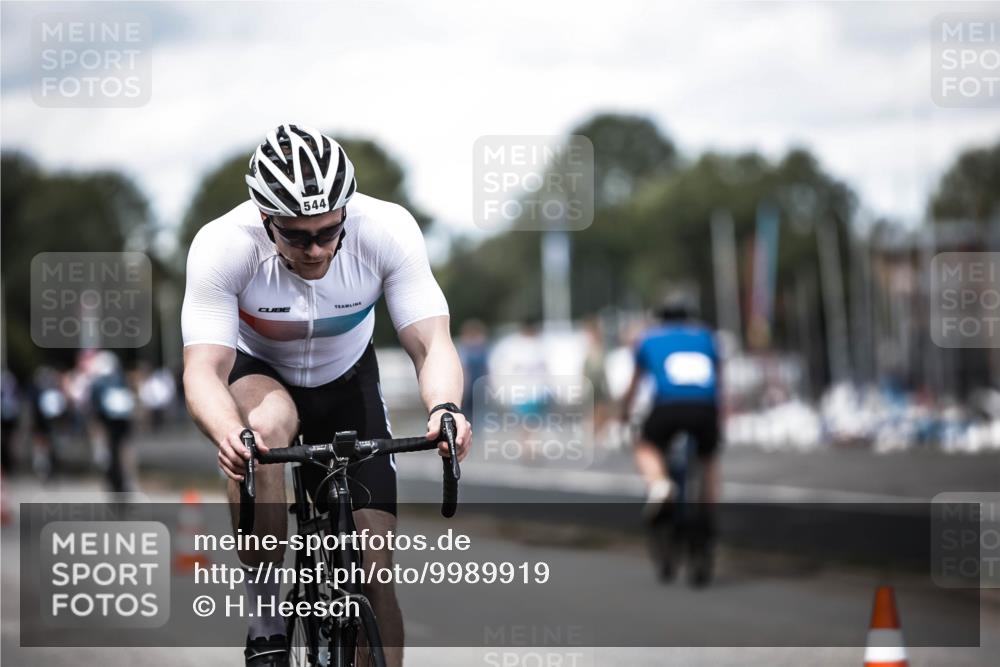 16.08.2026 - KN Förde Triathlon 2026 H.Heesch http://msf.ph/oto/9989919 16.08.2026 13:23:32 Radfahren  meine-sportfotos.de