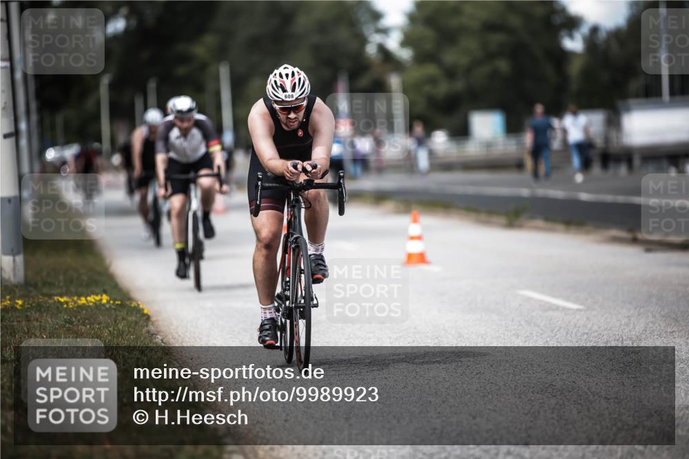 16.08.2026 - KN Förde Triathlon 2026 H.Heesch http://msf.ph/oto/9989923 16.08.2026 13:23:37 Radfahren 596, 608, 747 meine-sportfotos.de