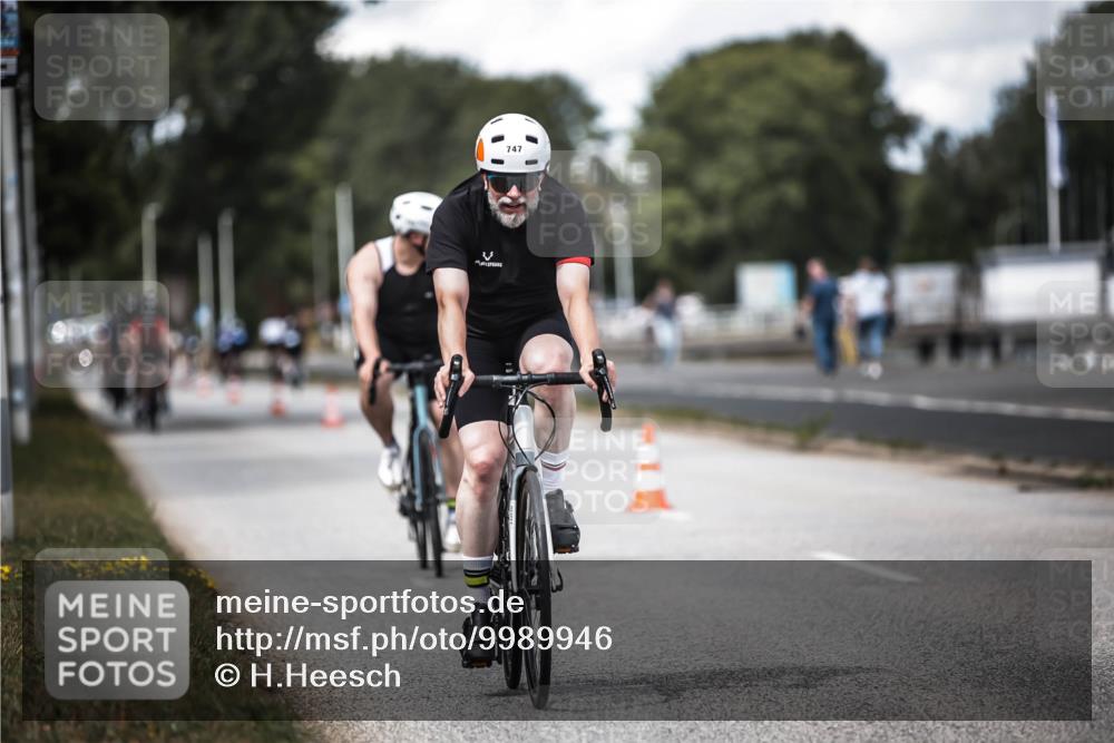 16.08.2026 - KN Förde Triathlon 2026 H.Heesch http://msf.ph/oto/9989946 16.08.2026 13:23:40 Radfahren 596, 608, 740, 747 meine-sportfotos.de