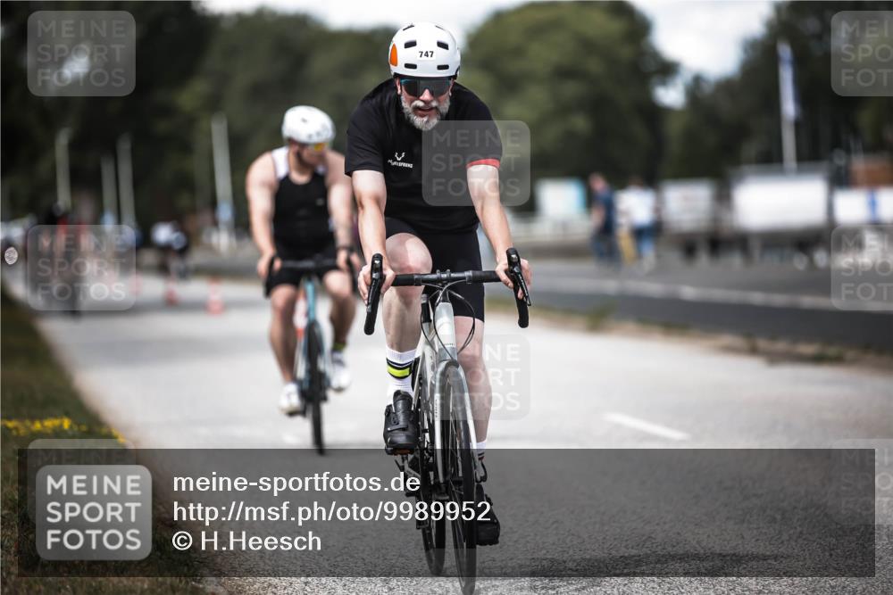 16.08.2026 - KN Förde Triathlon 2026 H.Heesch http://msf.ph/oto/9989952 16.08.2026 13:23:40 Radfahren 596, 608, 740, 747 meine-sportfotos.de