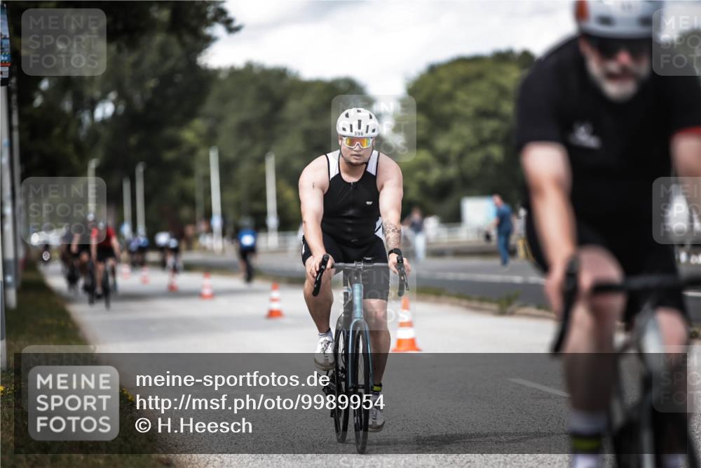 16.08.2026 - KN Förde Triathlon 2026 H.Heesch http://msf.ph/oto/9989954 16.08.2026 13:23:41 Radfahren 596, 608, 740, 747 meine-sportfotos.de