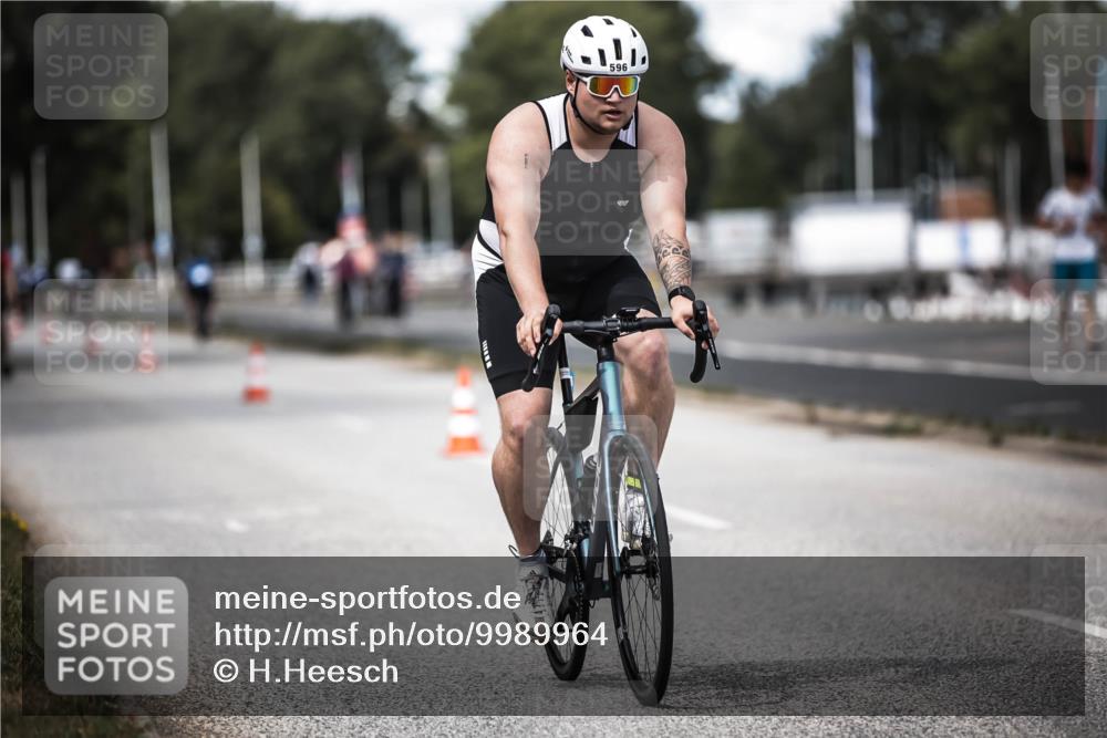 16.08.2026 - KN Förde Triathlon 2026 H.Heesch http://msf.ph/oto/9989964 16.08.2026 13:23:41 Radfahren 596, 608, 740, 747 meine-sportfotos.de