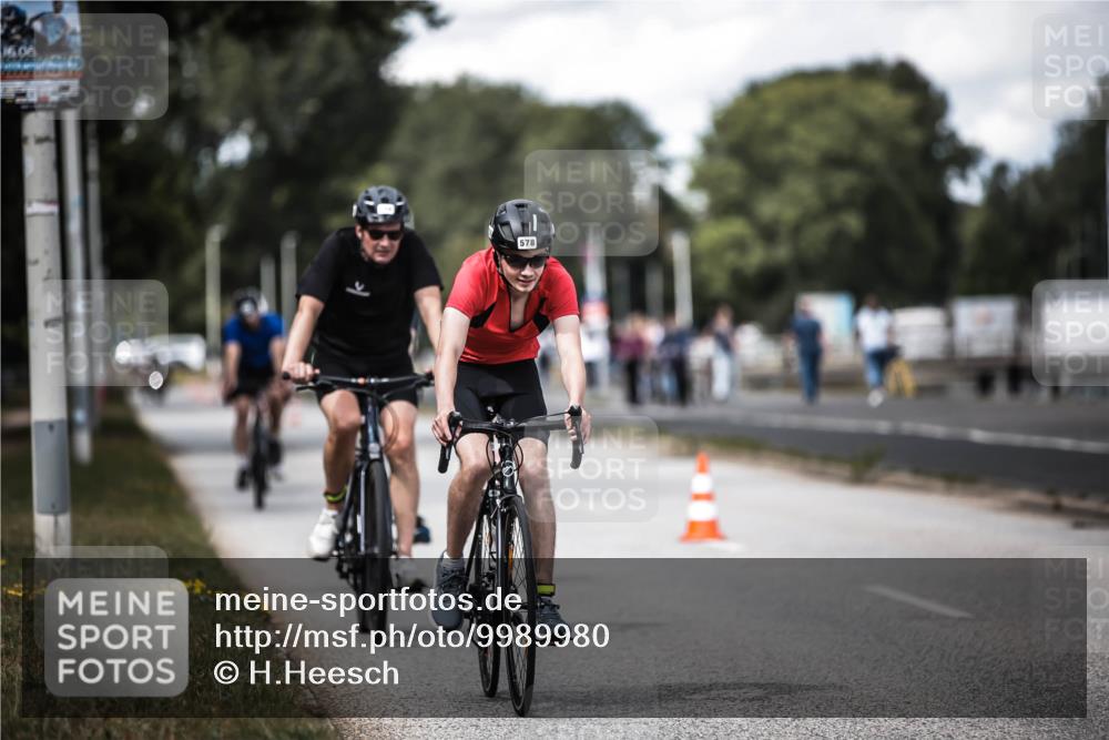 16.08.2026 - KN Förde Triathlon 2026 H.Heesch http://msf.ph/oto/9989980 16.08.2026 13:23:46 Radfahren 517, 535, 578, 581, 729, 740 meine-sportfotos.de