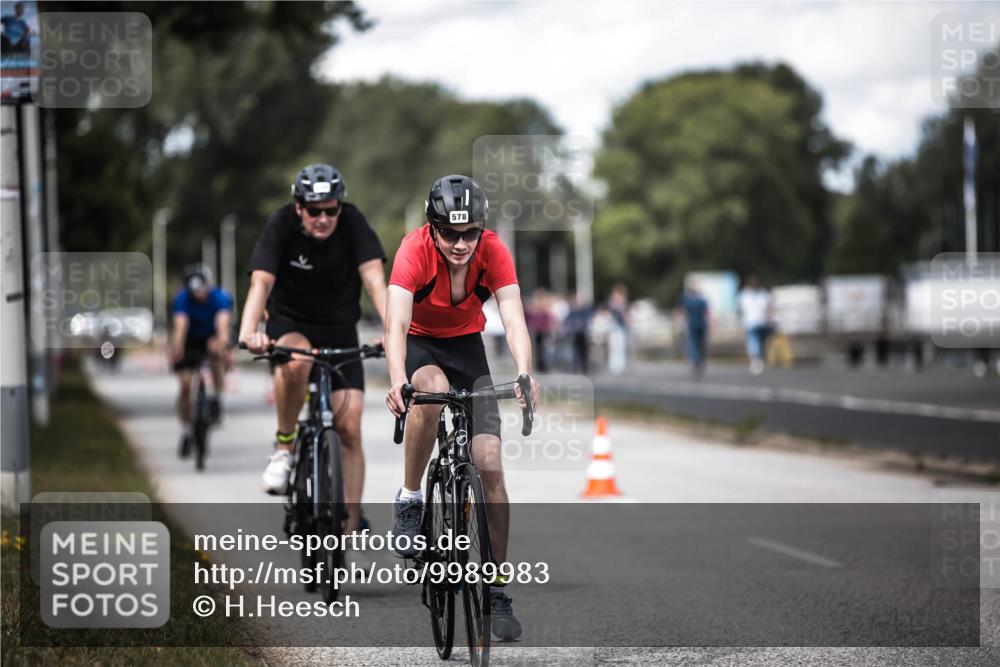 16.08.2026 - KN Förde Triathlon 2026 H.Heesch http://msf.ph/oto/9989983 16.08.2026 13:23:47 Radfahren 517, 535, 578, 581, 589, 729, 746 meine-sportfotos.de
