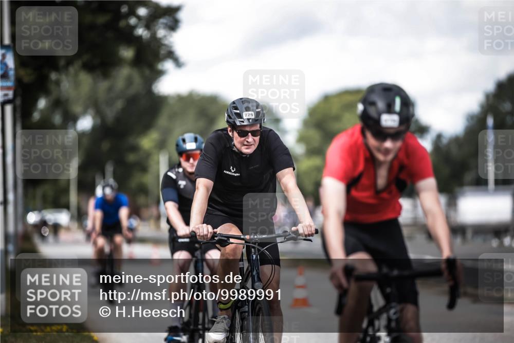 16.08.2026 - KN Förde Triathlon 2026 H.Heesch http://msf.ph/oto/9989991 16.08.2026 13:23:47 Radfahren 517, 535, 578, 581, 589, 729, 746 meine-sportfotos.de