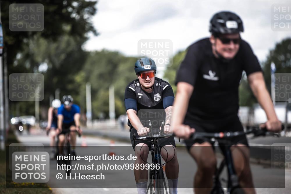 16.08.2026 - KN Förde Triathlon 2026 H.Heesch http://msf.ph/oto/9989996 16.08.2026 13:23:48 Radfahren 517, 535, 578, 581, 589, 729, 746 meine-sportfotos.de