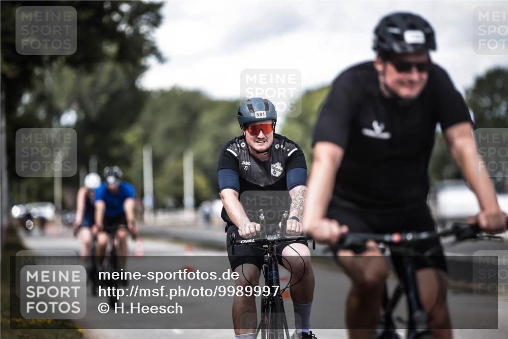 16.08.2026 - KN Förde Triathlon 2026 H.Heesch http://msf.ph/oto/9989997 16.08.2026 13:23:48 Radfahren 517, 535, 578, 581, 589, 729, 746 meine-sportfotos.de
