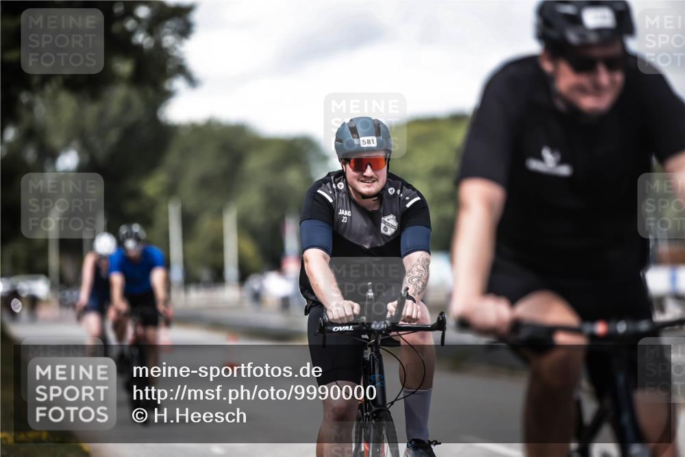 16.08.2026 - KN Förde Triathlon 2026 H.Heesch http://msf.ph/oto/9990000 16.08.2026 13:23:48 Radfahren 517, 535, 578, 581, 589, 729, 746 meine-sportfotos.de
