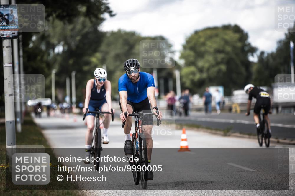 16.08.2026 - KN Förde Triathlon 2026 H.Heesch http://msf.ph/oto/9990005 16.08.2026 13:23:50 Radfahren 517, 535, 545, 578, 581, 589, 729, 746 meine-sportfotos.de