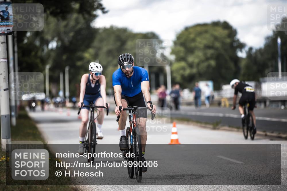 16.08.2026 - KN Förde Triathlon 2026 H.Heesch http://msf.ph/oto/9990006 16.08.2026 13:23:50 Radfahren 517, 535, 545, 578, 581, 589, 729, 746 meine-sportfotos.de