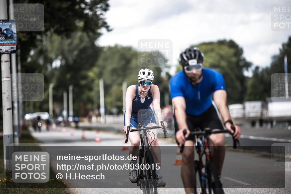 16.08.2026 - KN Förde Triathlon 2026 H.Heesch http://msf.ph/oto/9990015 16.08.2026 13:23:51 Radfahren 517, 535, 545, 578, 581, 589, 729, 746 meine-sportfotos.de