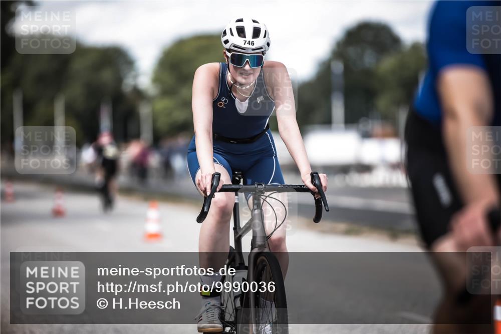 16.08.2026 - KN Förde Triathlon 2026 H.Heesch http://msf.ph/oto/9990036 16.08.2026 13:23:52 Radfahren 535, 545, 581, 589, 746 meine-sportfotos.de