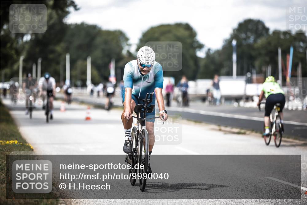 16.08.2026 - KN Förde Triathlon 2026 H.Heesch http://msf.ph/oto/9990040 16.08.2026 13:24:05 Radfahren  meine-sportfotos.de