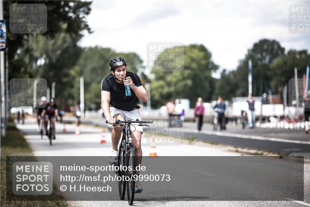 16.08.2026 - KN Förde Triathlon 2026 H.Heesch http://msf.ph/oto/9990073 16.08.2026 13:24:11 Radfahren 531, 572, 585, 732, 736 meine-sportfotos.de