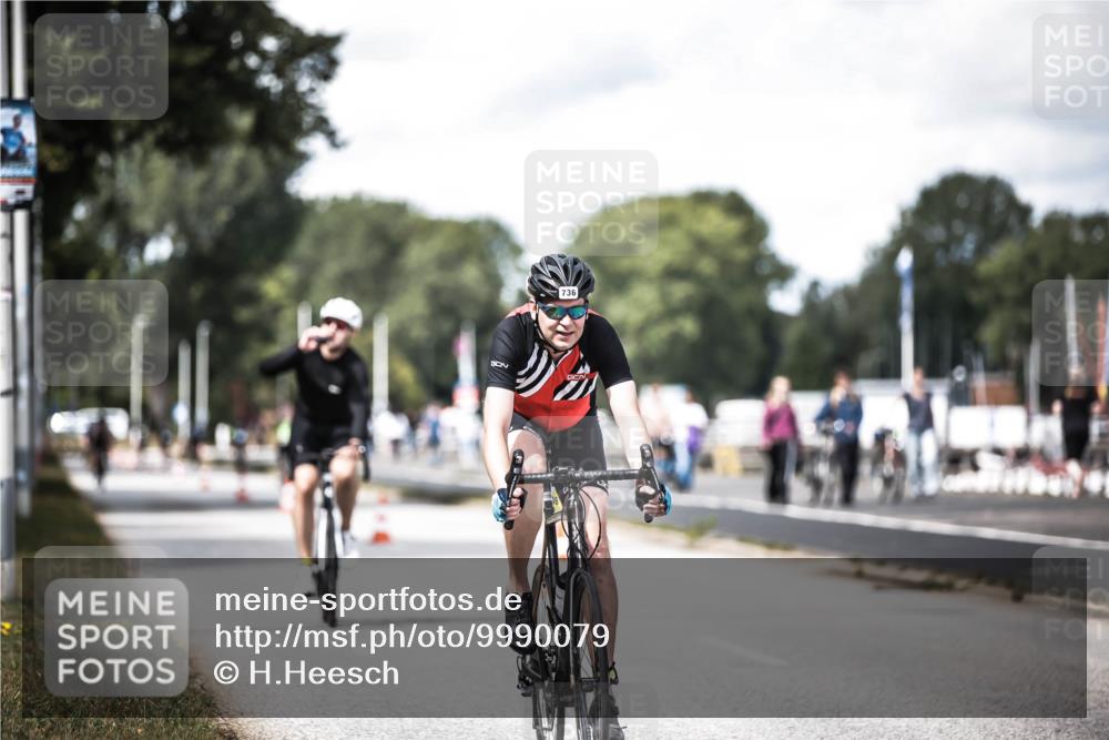 16.08.2026 - KN Förde Triathlon 2026 H.Heesch http://msf.ph/oto/9990079 16.08.2026 13:24:15 Radfahren 531, 572, 585, 724, 732, 736 meine-sportfotos.de