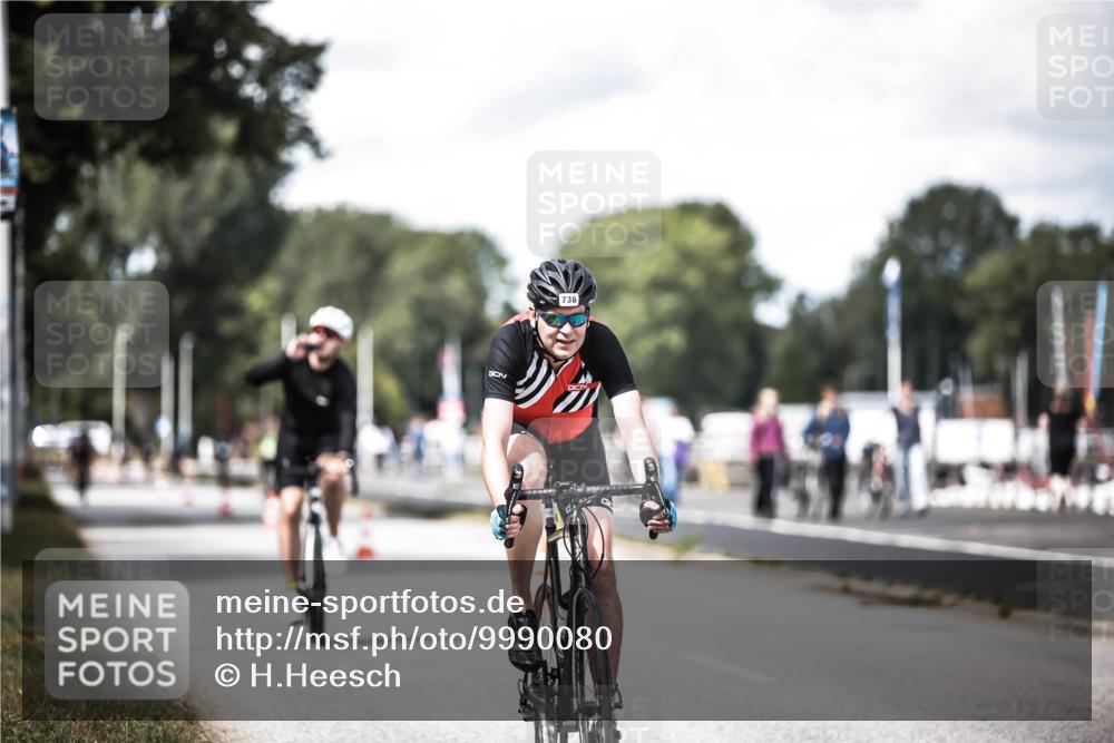 16.08.2026 - KN Förde Triathlon 2026 H.Heesch http://msf.ph/oto/9990080 16.08.2026 13:24:15 Radfahren 531, 572, 585, 724, 732, 736 meine-sportfotos.de