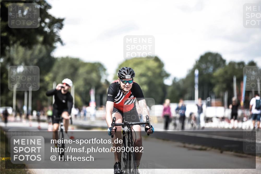 16.08.2026 - KN Förde Triathlon 2026 H.Heesch http://msf.ph/oto/9990082 16.08.2026 13:24:15 Radfahren 531, 572, 585, 724, 732, 736 meine-sportfotos.de