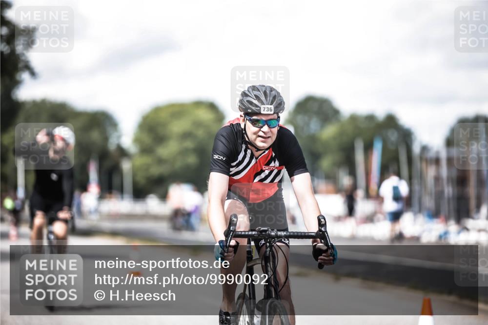 16.08.2026 - KN Förde Triathlon 2026 H.Heesch http://msf.ph/oto/9990092 16.08.2026 13:24:15 Radfahren 531, 572, 585, 724, 732, 736 meine-sportfotos.de