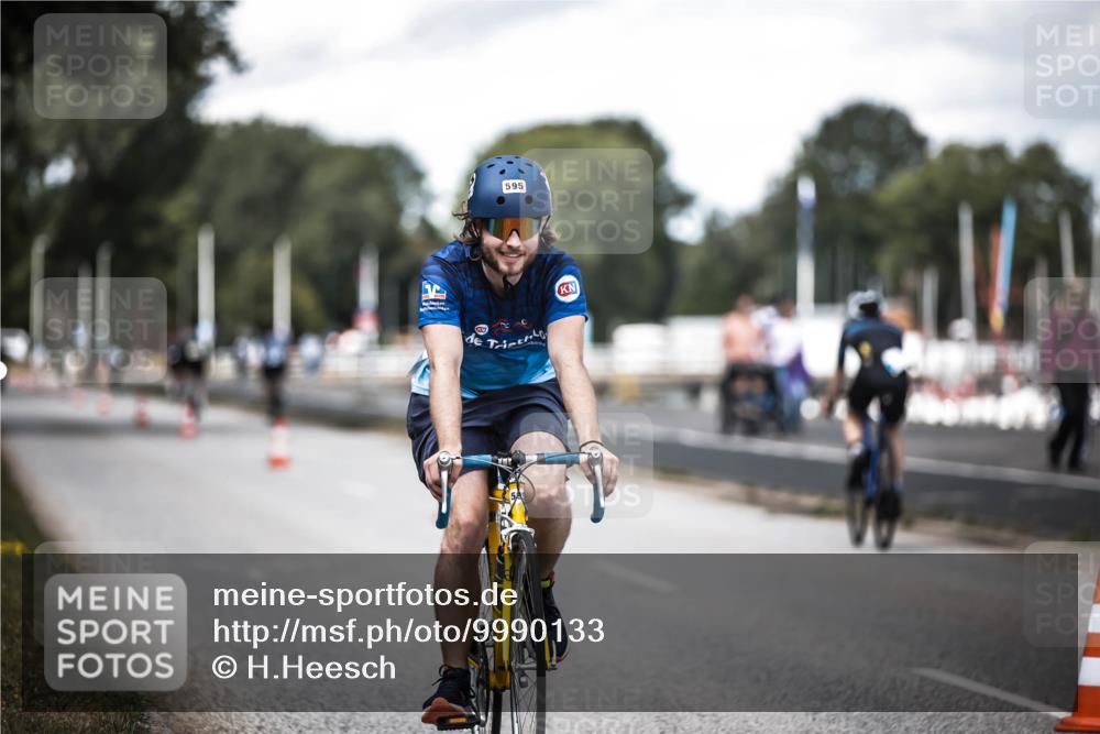 16.08.2026 - KN Förde Triathlon 2026 H.Heesch http://msf.ph/oto/9990133 16.08.2026 13:24:31 Radfahren 595 meine-sportfotos.de
