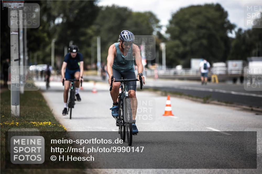16.08.2026 - KN Förde Triathlon 2026 H.Heesch http://msf.ph/oto/9990147 16.08.2026 13:24:47 Radfahren 577 meine-sportfotos.de