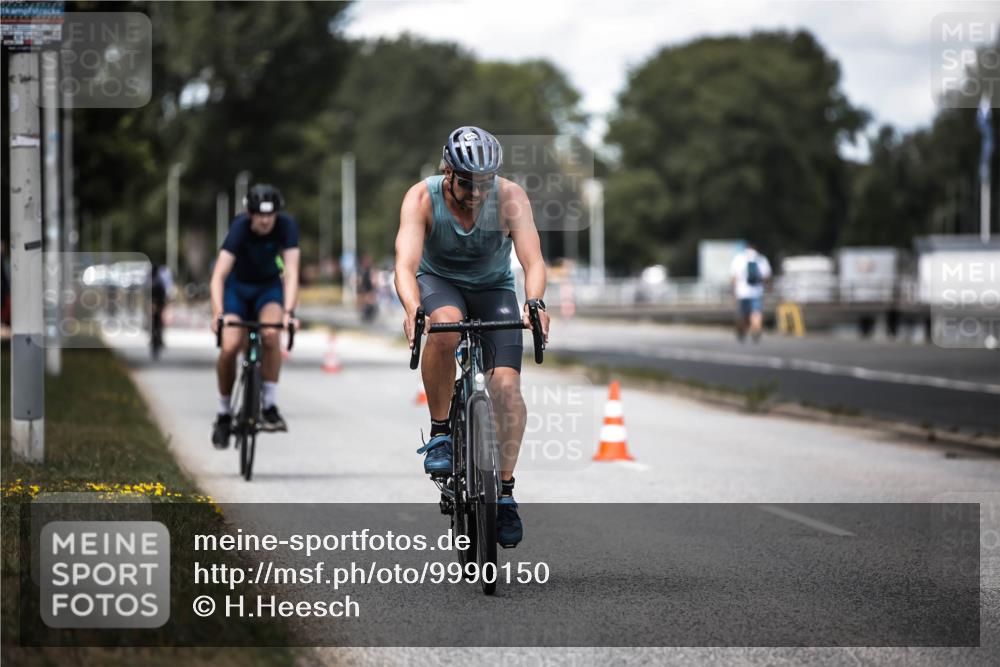 16.08.2026 - KN Förde Triathlon 2026 H.Heesch http://msf.ph/oto/9990150 16.08.2026 13:24:47 Radfahren 577 meine-sportfotos.de