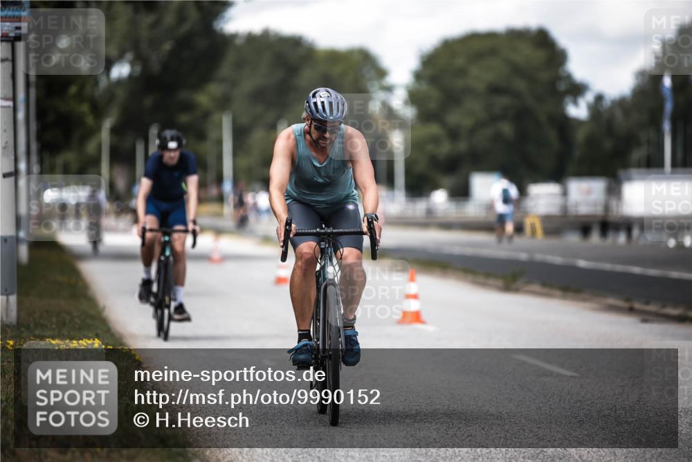 16.08.2026 - KN Förde Triathlon 2026 H.Heesch http://msf.ph/oto/9990152 16.08.2026 13:24:48 Radfahren 577 meine-sportfotos.de
