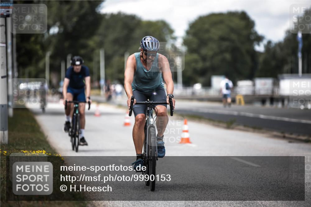 16.08.2026 - KN Förde Triathlon 2026 H.Heesch http://msf.ph/oto/9990153 16.08.2026 13:24:48 Radfahren 577 meine-sportfotos.de