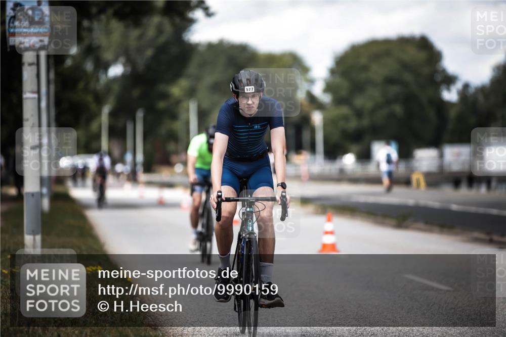 16.08.2026 - KN Förde Triathlon 2026 H.Heesch http://msf.ph/oto/9990159 16.08.2026 13:24:49 Radfahren 546, 561, 577 meine-sportfotos.de